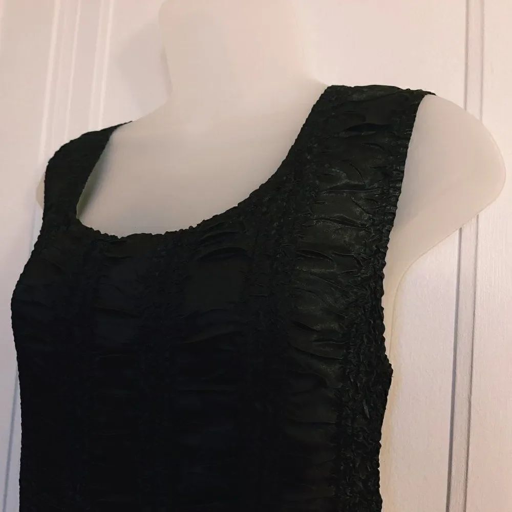 🖤 4/$20 🖤  - Picture 2 of 4